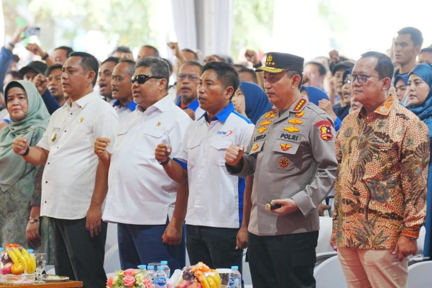 Kapolri Apresiasi Buruh dan Pengusaha Duduk Bersama Bahas RUU Ciptaker